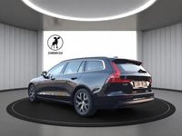 Gebraucht Volvo V60 197 PS (144 kW) 2022 Black stone Kombi