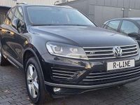 Gebraucht VW Touareg Terrain Tech 262 PS (192 kW) 2016 Deep black perleffekt SUV