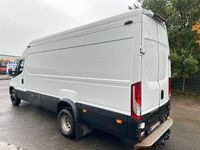 Gebraucht Iveco Daily 170 PS (125 kW) 2015 Weiß Van / Kleinbus