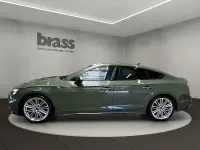 Gebraucht Audi A5 Sportback Ambiente 265 PS (194 kW) 2023 Distriktgrün metallic Kleinwagen