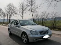 Gebraucht Mercedes C220 143 PS (105 kW) 2001 Silber Limousine
