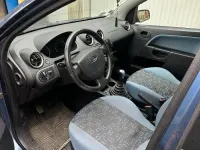 Gebraucht Ford Fiesta 80 PS (58 kW) 2005 Blau Kleinwagen
