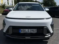 Gebraucht Hyundai Kona Trend 195 PS (143 kW) 2023 Weiß SUV