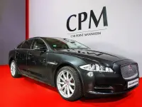 Gebraucht Jaguar XJ Premium Luxury 275 PS (202 kW) 2014 Stratus grey Limousine