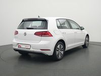 Gebraucht VW e-Golf 100 kW (136 PS) 2018 Pure white Kleinwagen