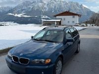 Gebraucht BMW 318 143 PS (105 kW) 2002 Blau Kombi