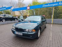 Gebraucht BMW 525 192 PS (141 kW) 2003 Grün Kombi