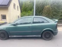 Usata Opel Astra 75 CV (55 kW) 2002 Verde Utilitaria