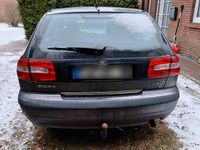 Gebraucht Volvo V40 122 PS (89 kW) 2002 Grau Kombi