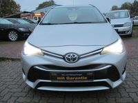 Gebraucht Toyota Avensis 111 PS (81 kW) 2016 Silber Limousine
