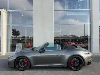Gebraucht Porsche 992 480 PS (353 kW) 2022 Grün Cabrio