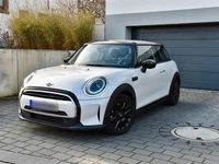 Gebraucht Mini Cooper Classic 136 PS (100 kW) 2022 Weiß Kleinwagen