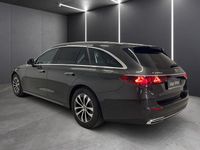 Gebraucht Mercedes E220 Avantgarde 197 PS (144 kW) 2025 Grau Limousine