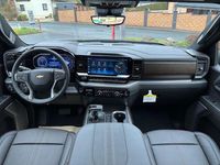 Gebraucht Chevrolet Silverado 309 PS (227 kW) 2025 Galactic gray SUV