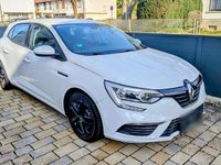 Gebraucht Renault Mégane IV Play 101 PS (74 kW) 2017 Weiß Limousine