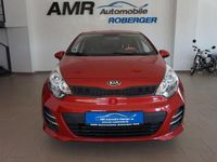 Gebraucht Kia Rio Attract 86 PS (63 kW) 2016 Rot Kleinwagen