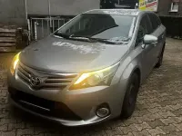 Gebraucht Toyota Avensis T2 124 PS (91 kW) 2012 Silber Kombi