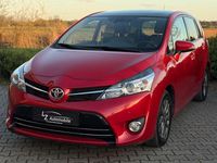 Gebraucht Toyota Verso 111 PS (81 kW) 2014 Rot Van / Kleinbus