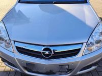 Gebraucht Opel Signum Edition+ 150 PS (110 kW) 2007 Silber Kleinwagen