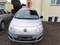 Gebraucht Renault Twingo Authentique 58 PS (42 kW) 2009 Silber Kleinwagen