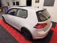 Second-hand VW Golf VII 150 CP (110 kW) 2016 Argintiu Berlinǎ