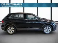 Gebraucht VW Tiguan Life 190 PS (139 kW) 2023 Schwarz SUV