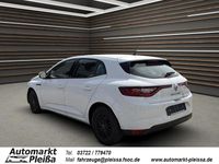 Gebraucht Renault Mégane IV Life 101 PS (74 kW) 2017 Weiß Limousine