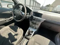 Gebraucht Opel Astra 116 PS (85 kW) 2009 Schwarz Kombi