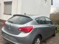 Gebraucht Opel Astra 140 PS (102 kW) 2013 Silber Limousine