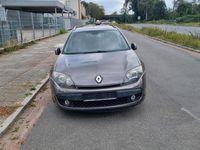Gebraucht Renault Laguna III 140 PS (102 kW) 2010 Grau Kombi
