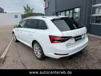 Gebraucht Skoda Superb Style 156 PS (114 kW) 2023 Weiß Kombi
