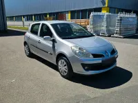 Używany Renault Clio II 75 KM (55 kW) 2008 Srebrny Hatchback