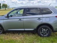 Gebraucht Mitsubishi Outlander 150 PS (110 kW) 2016 Silber SUV