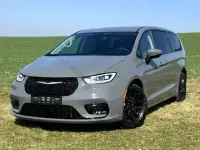 Gebraucht Chrysler Pacifica 291 PS (214 kW) 2023 Grau Van