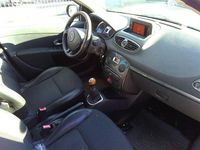 Gebraucht Renault Clio II Authentique 64 PS (47 kW) 2009 Silber Limousine