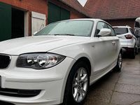 Gebraucht BMW 116 122 PS (89 kW) 2011 Weiß Kleinwagen