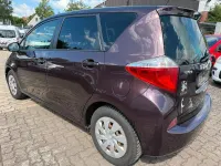 Gebraucht Toyota Verso-S 99 PS (72 kW) 2012 Violett Van / Kleinbus