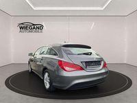 Gebraucht Mercedes CLA200 156 PS (114 kW) 2016 Mountaingrau  met. Kombi