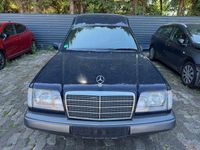 Gebraucht Mercedes E280 193 PS (141 kW) 1993 Blau
