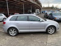 Gebraucht Audi A3 Attraction 140 PS (102 kW) 2010 Silber Kleinwagen