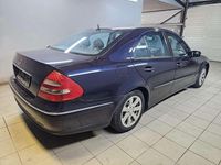 Gebraucht Mercedes E320 Avantgarde 204 PS (150 kW) 2002 Blau Limousine