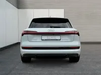 Gebraucht Audi e-tron Black Edition 300 kW (408 PS) 2022 Weiß SUV