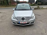 gebraucht Mercedes B180 CDI *Leder*NAVI*AHK*PDC*ALU*FREISPRECH*SHZ