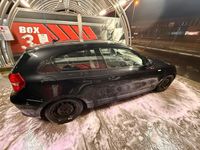 Gebraucht BMW 116 116 PS (85 kW) 2010 Schwarz Kleinwagen