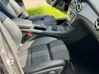 Gebraucht Mercedes GLA180 Urban 122 PS (89 kW) 2017 Grau SUV