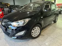 Gebraucht Hyundai i20 Edition 86 PS (63 kW) 2013 Schwarz Kleinwagen