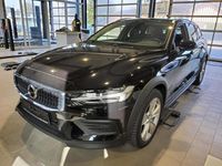 Gebraucht Volvo V60 CC Pro 197 PS (144 kW) 2022 Schwarz onyx black / metallic Kombi