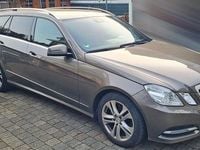 Gebraucht Mercedes E250 Avantgarde 204 PS (150 kW) 2012 Braun Kombi