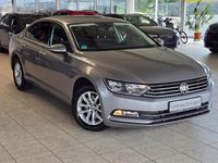 Gebraucht VW Passat Comfortline 150 PS (110 kW) 2018 Silber Limousine