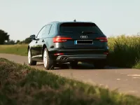 Gebraucht Audi A4 Comfort 190 PS (139 kW) 2017 Schwarz Kombi